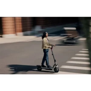 Trottinette électrique Segway-Ninebot F3 E